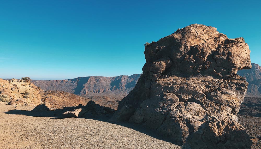 Tenerife voyage à Tenerife visiter tenerife îles canaries voyage îles canaries voyager à tenerife volcan teide pico de teide la laguna la orotava villes coloniales garachico piscines naturelles masca los gigantes el medano plus beaux spots meilleurs spots plus beaux sites blog voyage vlogtrotter emma vlog trotter blogueuse voyage blogueur voyage que faire que voir au cambodge  vacances à tenerife Espagne blog voyage travelblog FAQ préparer son voyage organisation organiser son voyage itinéraire 1 semaine à tenerife 2 semaines aux iles canaries 10 jours 12 jours 14 jours immanquables tenerife best of Tenerife plus beaux sites de Tenerife vlog Tenerife incontournables best of tenerife blog voyage vlogtrotter blogueur voyage roadtrip 