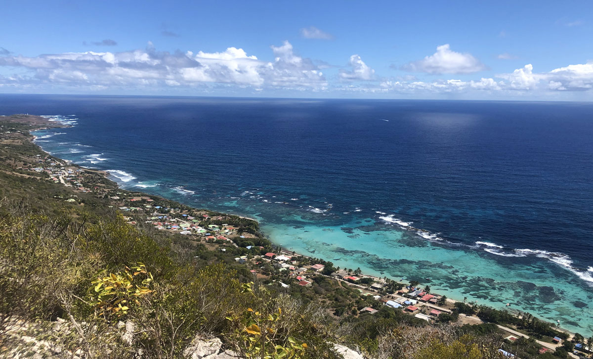 Guadeloupe voyager caraïbes antilles françaises France île de La Désirade voyager en guadeloupe martinique blog voyage itinéraires conseils plus beaux sites best of que voir ? que faire ? Le Souffleur plage lagon route des crêtes souffleur 