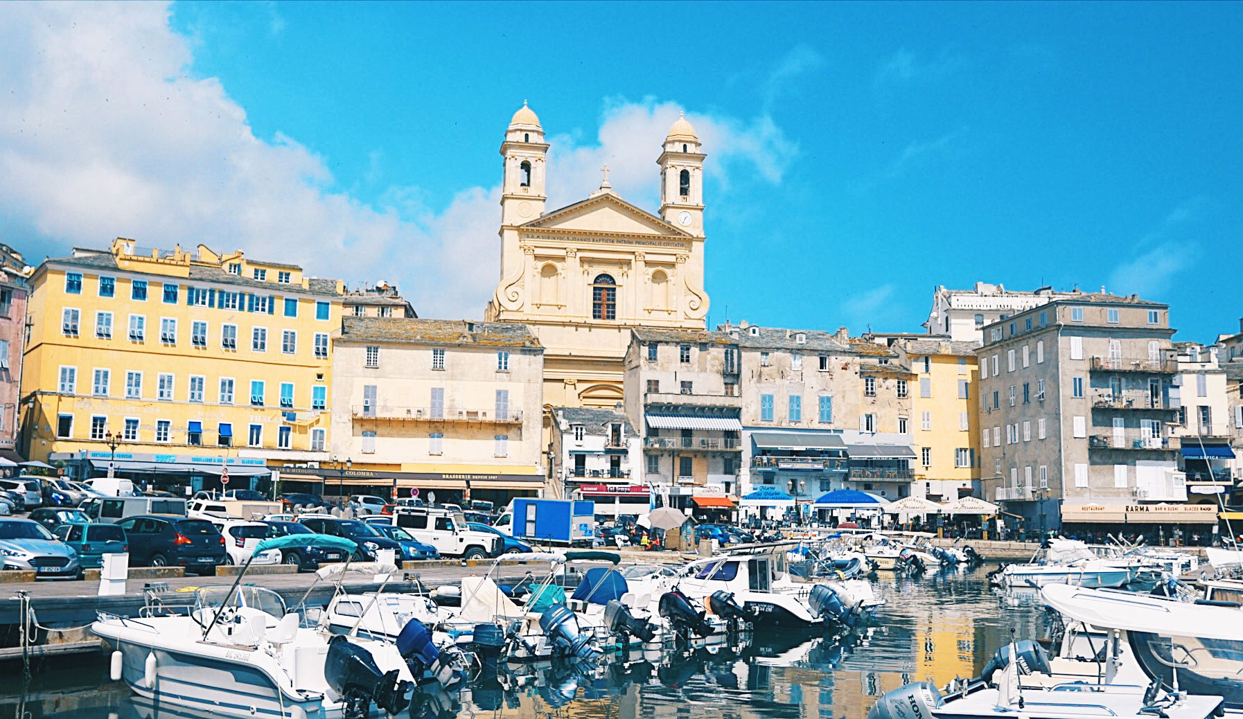 Bastia voyage en Corse visiter la corse ile de beauté Corse voyage en Corse visiter la corse France partir en vacances en corse corsica ajaccio sartène où manger en corse ? porto-vecchio balagne calvi ile-rousse bastia cap corse centuri corte sartène bonifacio iles lavezzi iles sanguinaires porticcio golfe de porto girolata réserve naturelle scandola calanques piana girolata désert des agriate vallée restonica aiguilles bavella nonza monticello meilleures tables de balagne plus beaux spots meilleurs spots plus beaux sites de corse blog voyage vlogtrotter emma vlog trotter blogueuse voyage blogueur voyage que faire que voir en corse  vacances en corse blog voyage travelblog FAQ préparer son voyage organisation organiser son voyage itinéraire 1 semaine en Corse 2 semaines en corse immanquables de corse best of corse plus beaux sites de corse vlog corse incontournables best of corse blog voyage vlogtrotter blogueur voyage roadtrip île de beauté