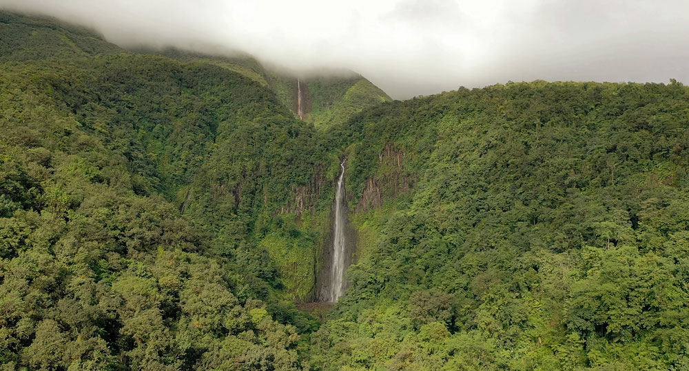 chutes du carbet Marie-Galante Guadeloupe îles de Guadeloupe la Désirade Marie-Galante les Saintes Terre de Haut voyager en guadeloupe vacances en guadeloupe plus beaux sites de guadeloupe que voir que faire en guadeloupe caraïbes antilles françaises outremer grande terre basse terre itinéraire best of guadeloupe visiter la guadeloupe