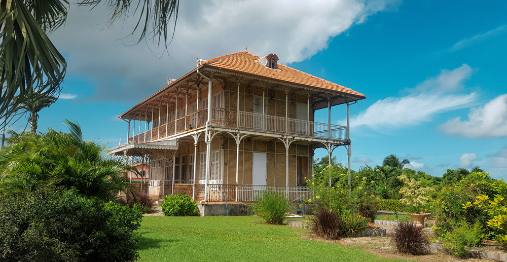 Habitation Zevallos Guadeloupe îles de Guadeloupe la Désirade Marie-Galante les Saintes Terre de Haut voyager en guadeloupe vacances en guadeloupe plus beaux sites de guadeloupe que voir que faire en guadeloupe caraïbes antilles françaises outremer grande terre basse terre itinéraire best of guadeloupe visiter la guadeloupe