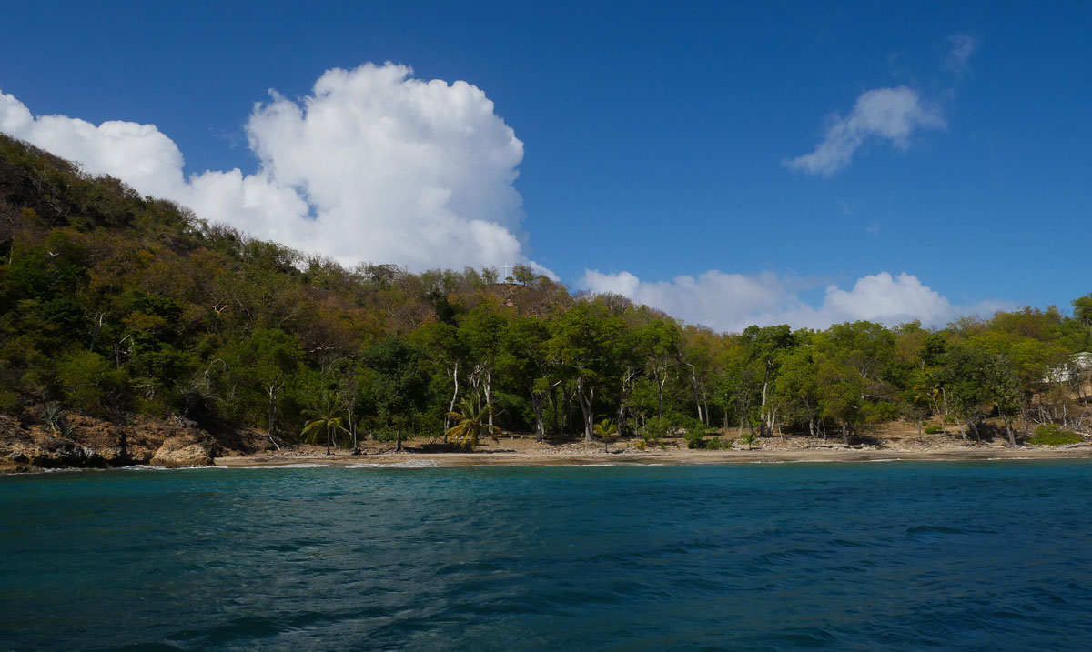 Guadeloupe les Saintes Terre de Haut Terre de Bas visiter les saintes voyage en guadeloupe que voir que faire aux Saintes ? les plus beaux sports des Saintes best off les saintes caraïbes marie-galante où loger aux saintes combien de temps rester aux saintes baie des saintes îles de guadeloupe antilles françaises caraïbes anse crawen