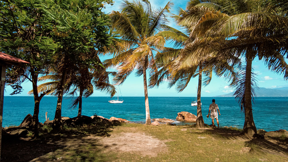 Guadeloupe les Saintes Terre de Haut Terre de Bas visiter les saintes voyage en guadeloupe que voir que faire aux Saintes ? les plus beaux sports des Saintes best off les saintes caraïbes marie-galante où loger aux saintes combien de temps rester aux saintes  anse à dos terre de bas