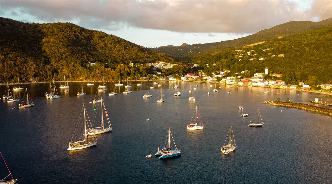 Deshaies Guadeloupe îles de Guadeloupe la Désirade Marie-Galante les Saintes Terre de Haut voyager en guadeloupe vacances en guadeloupe plus beaux sites de guadeloupe que voir que faire en guadeloupe caraïbes antilles françaises outremer grande terre basse terre itinéraire best of guadeloupe visiter la guadeloupe