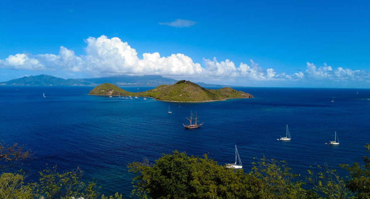 Guadeloupe les Saintes Terre de Haut Terre de Bas visiter les saintes voyage en guadeloupe que voir que faire aux Saintes ? les plus beaux sports des Saintes best off les saintes caraïbes marie-galante où loger aux saintes combien de temps rester aux saintes