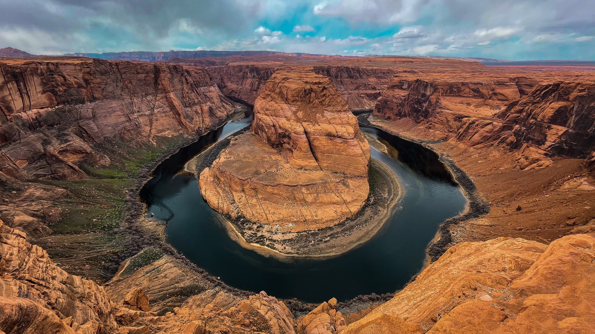 Horseshoe Bend instagram spot Lac Powell lake powell Antelope Canyon Page Lac Powell Road trip aux USA road trip dans l’ouest américain visiter grand canyon visiter monument valley vallée visiter bryce canyon antelope canyon horseshoe bend lac powell la vallée de la mort meilleur blog voyages visiter la death valley los angeles en trois jours las vegas que faire que voir à las vegas itinéraire 15 jours road trip ouest américain meilleur itinéraire best of plus beaux sites ouest américain blog voyage USA Etats-Unis