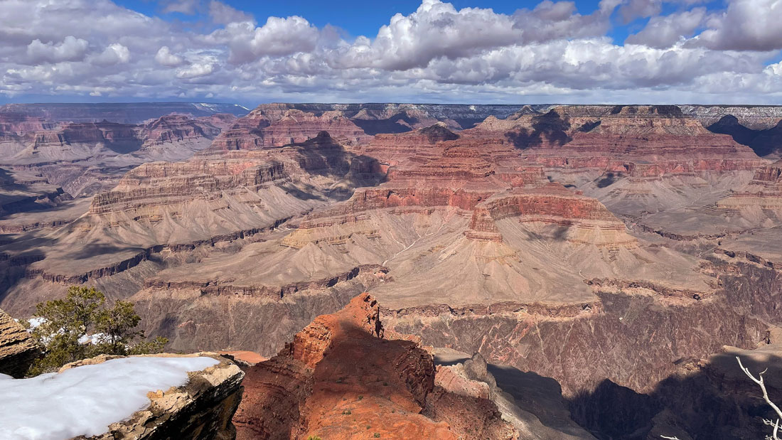 Grand Canyon Road trip aux USA road trip dans l’ouest américain visiter grand canyon visiter monument valley vallée visiter bryce canyon antelope canyon horseshoe bend lac powell la vallée de la mort meilleur blog voyages visiter la death valley los angeles en trois jours las vegas que faire que voir à las vegas itinéraire 15 jours road trip ouest américain meilleur itinéraire best of plus beaux sites ouest américain blog voyage USA Etats-Unis