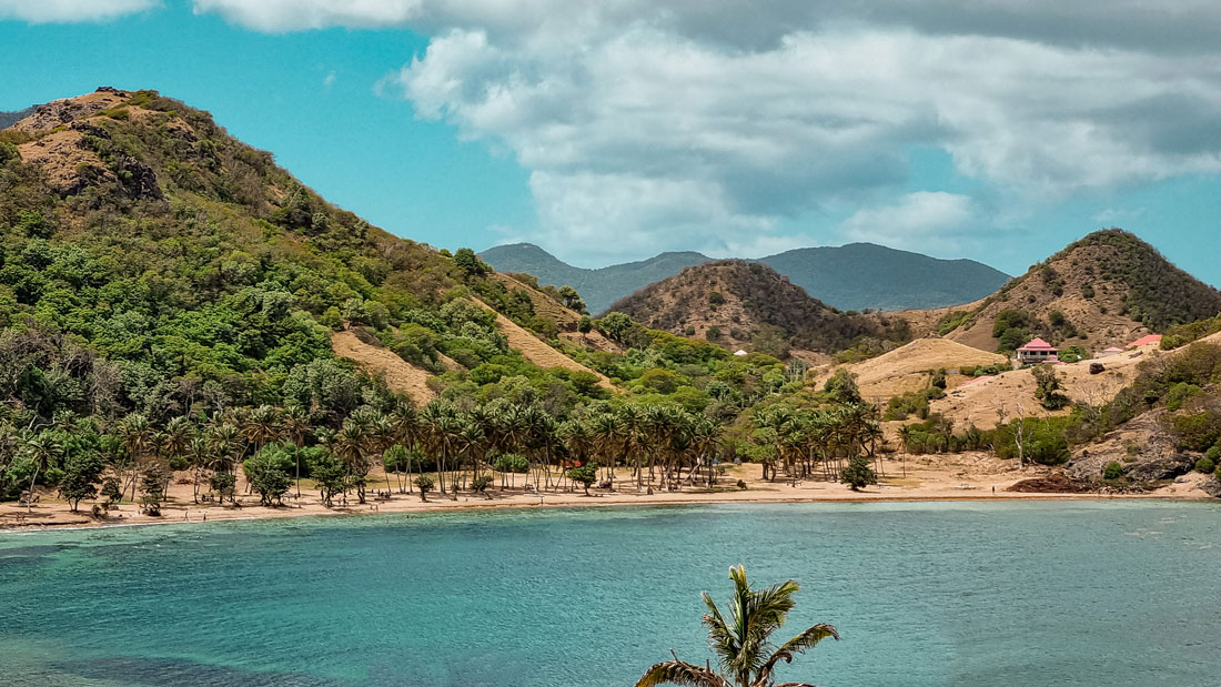 Guadeloupe les Saintes Terre de Haut Terre de Bas visiter les saintes voyage en guadeloupe que voir que faire aux Saintes ? les plus beaux sports des Saintes best off les saintes caraïbes marie-galante où loger aux saintes combien de temps rester aux saintes baie des saintes îles de guadeloupe antilles françaises caraïbes  pompierre