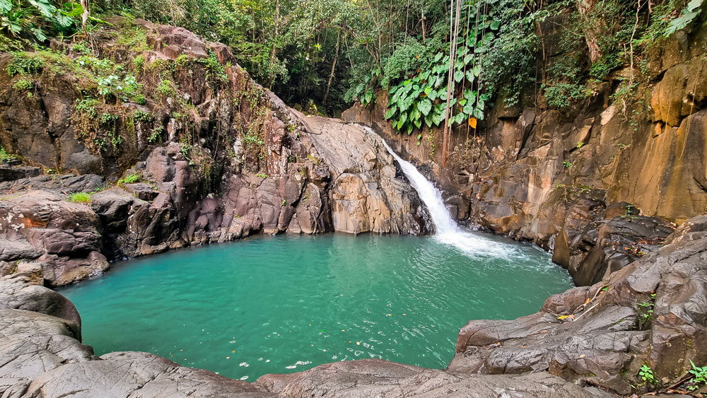 cascades chutes d'eau cascade aux écrevisses bassin bleu gourbeyre saut d'acomat Guadeloupe îles de Guadeloupe la Désirade Marie-Galante les Saintes Terre de Haut voyager en guadeloupe vacances en guadeloupe plus beaux sites de guadeloupe que voir que faire en guadeloupe caraïbes antilles françaises outremer grande terre basse terre itinéraire best of guadeloupe visiter la guadeloupe